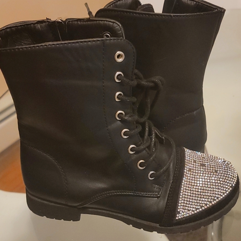 Girls bedazzled black boots
